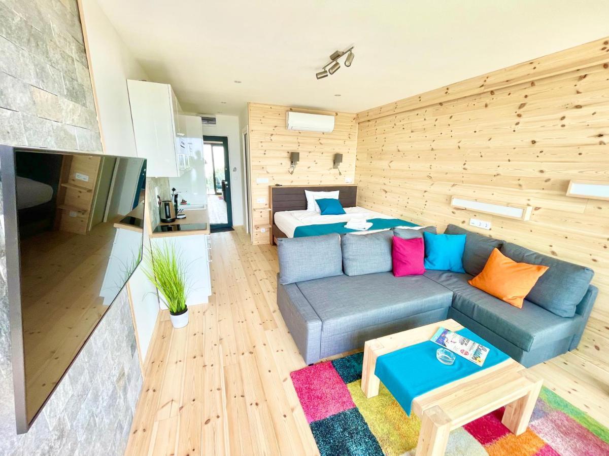 Club Panorama Premium Apartment Alsóörs Екстериор снимка