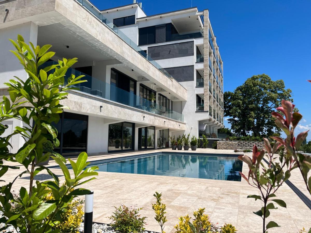 Club Panorama Premium Apartment Alsóörs Екстериор снимка