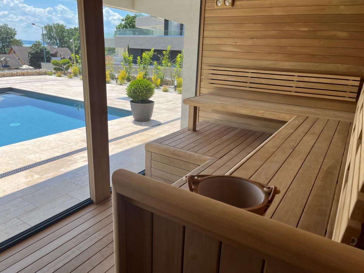 Club Panorama Premium Apartment Alsóörs Екстериор снимка