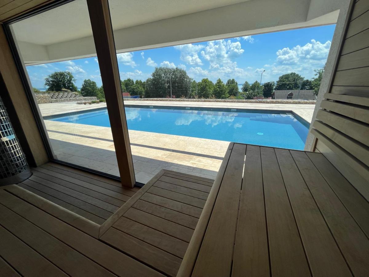 Club Panorama Premium Apartment Alsóörs Екстериор снимка